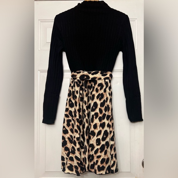 🖤 Leopard Print Dress with Black Ribbed Top & Tie Waist - Picture 5 of 7